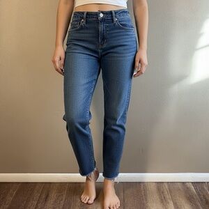 Old Navy Mid-Rise Boyfriend Straight Leg Jeans Raw Hem Medium Wash Women’s Sz 8